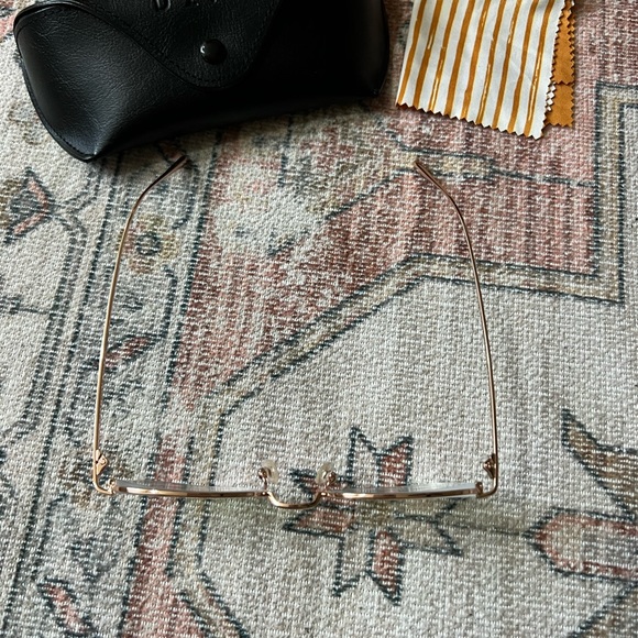 Diff Eyewear Prescription Glasses - Picture 3 of 9